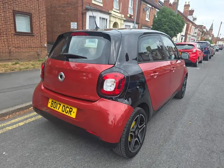 Smart Forfour 2017 photo 3