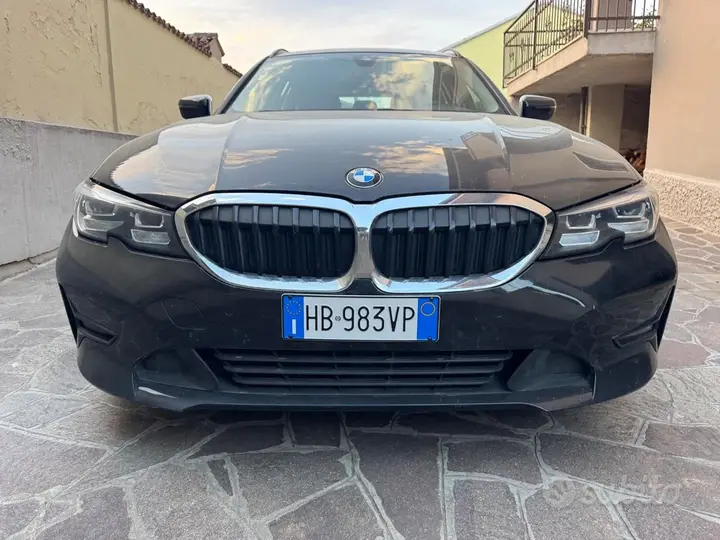 BMW 330E 2021 photo 4