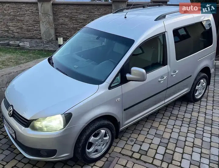 Volkswagen Caddy 2012 photo 4