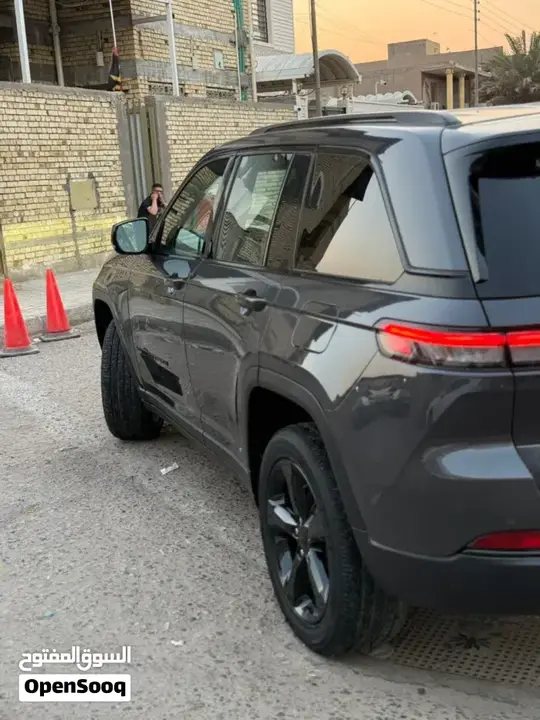 Jeep Grand Cherokee 2024 photo 4