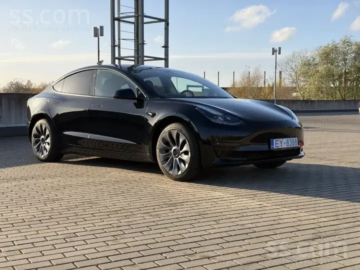 Tesla Model 3