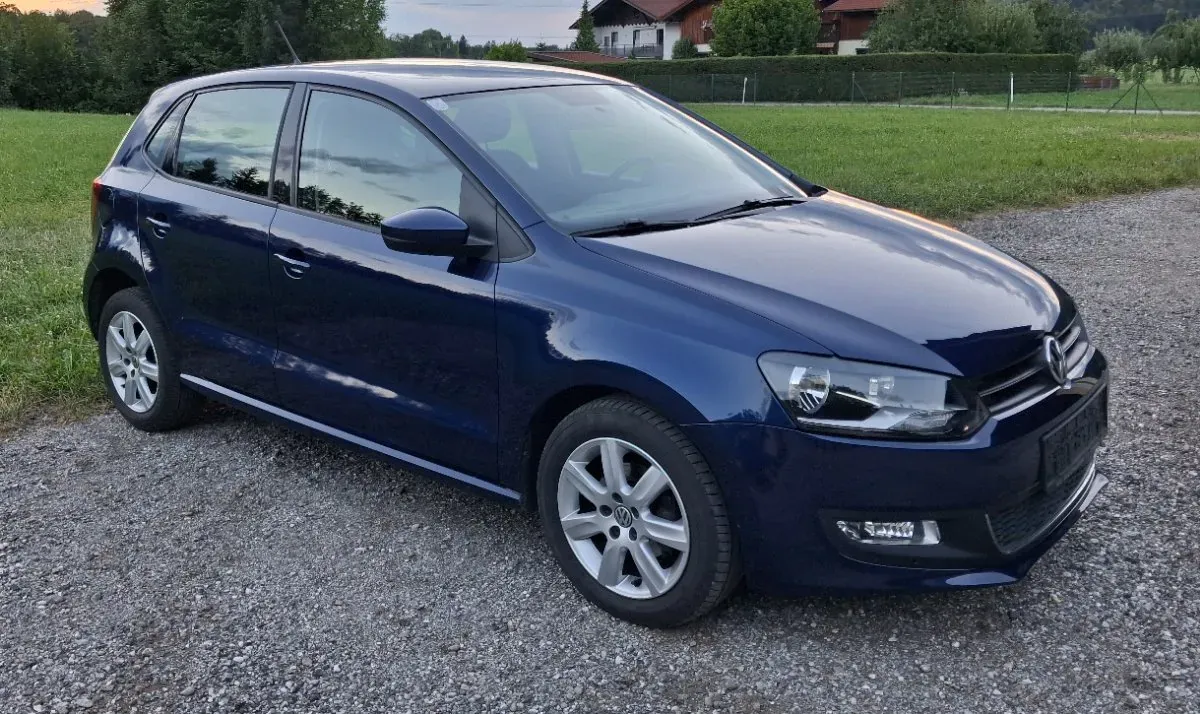 Volkswagen Polo 2010 photo 2
