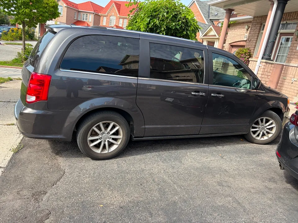 Dodge Grand Caravan 2019 photo 3