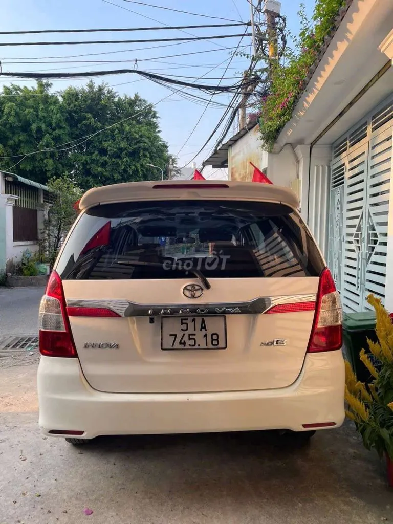 Toyota Innova 2013 photo 3