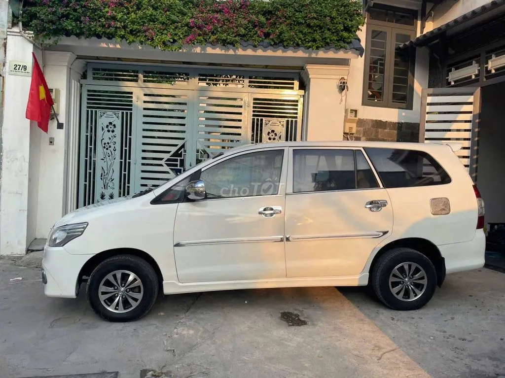 Toyota Innova 2013 photo 2
