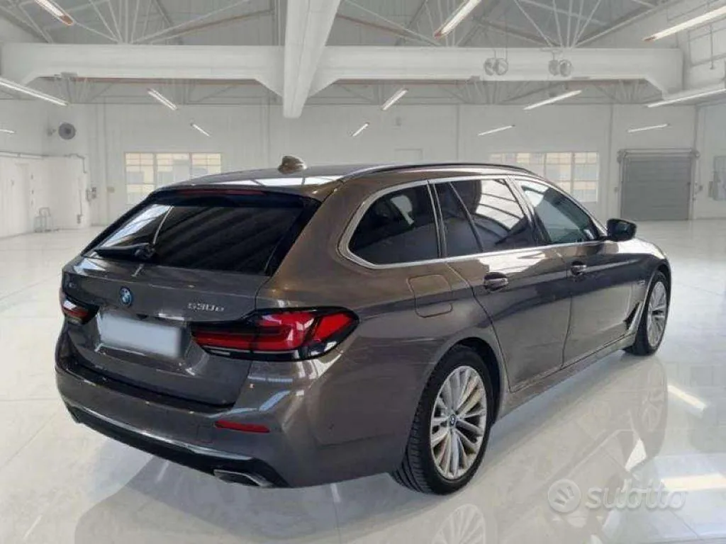 BMW 530E 2022 photo 3