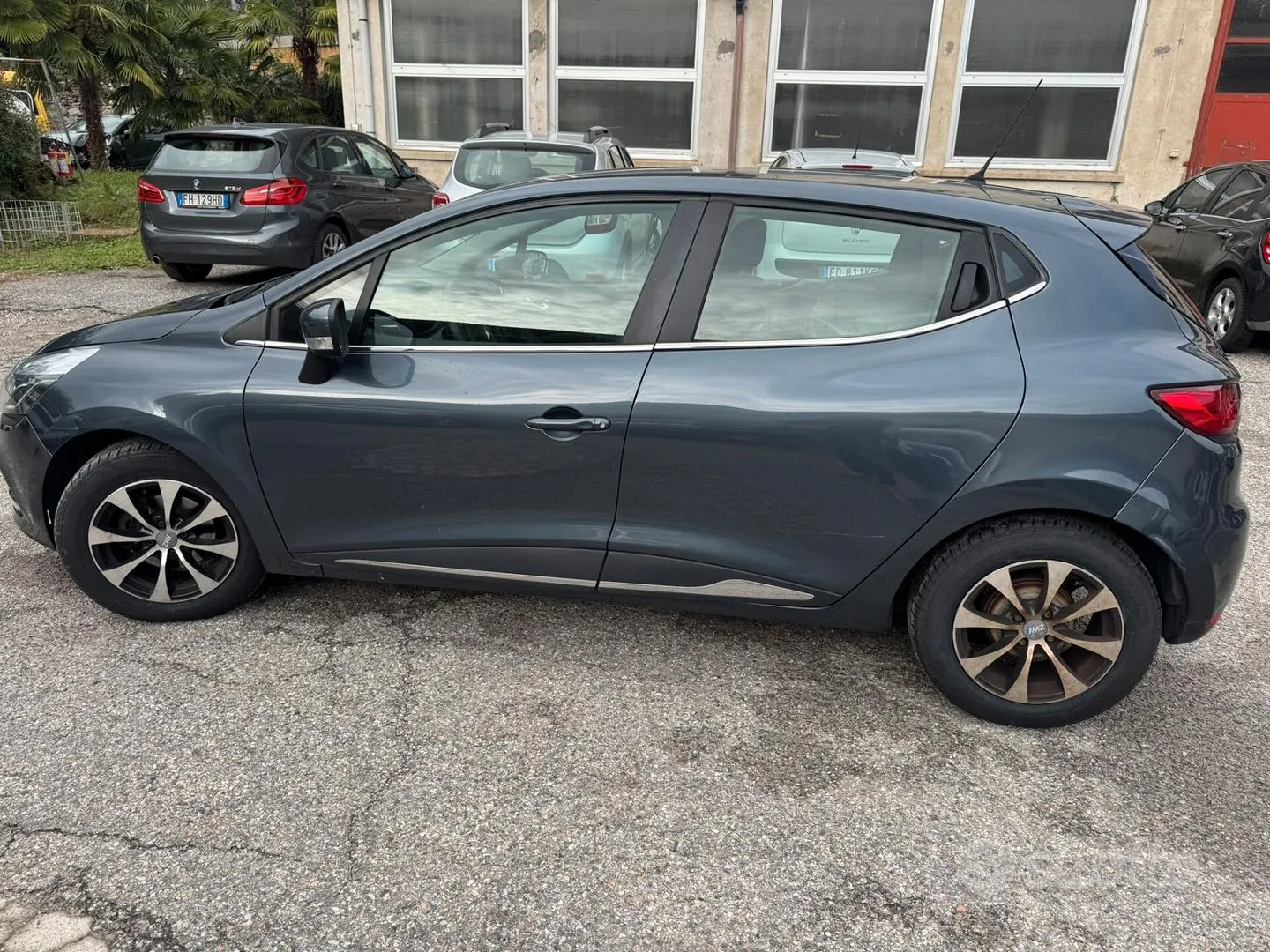 Renault Clio 2018 photo 2