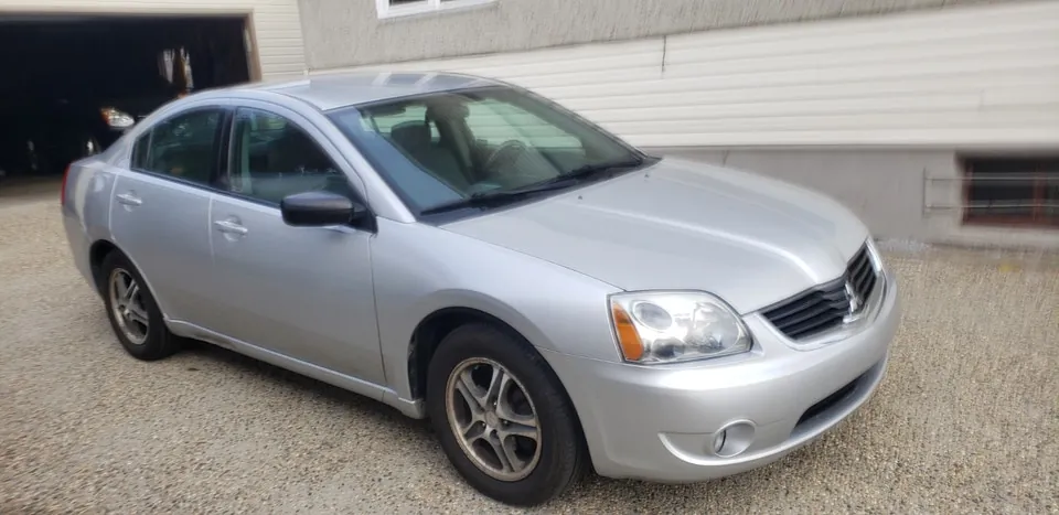 Mitsubishi Galant 2008 photo 2
