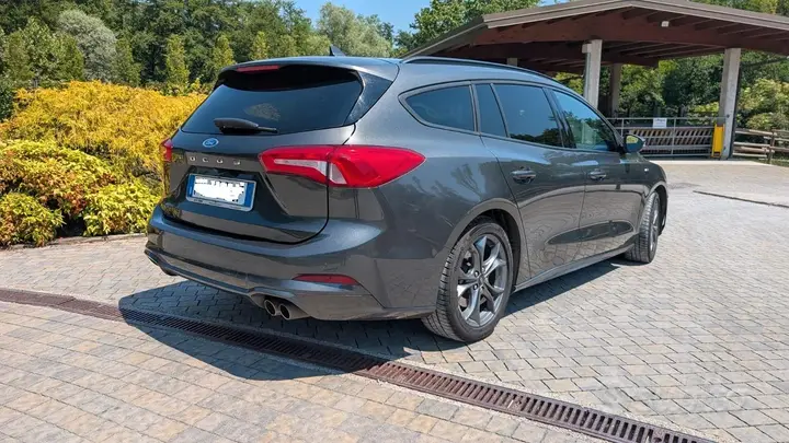 Ford Focus 2019 photo 3