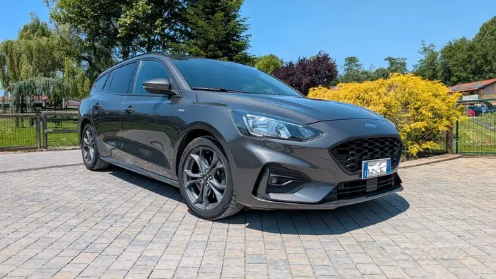 Ford Focus 2019 photo 2