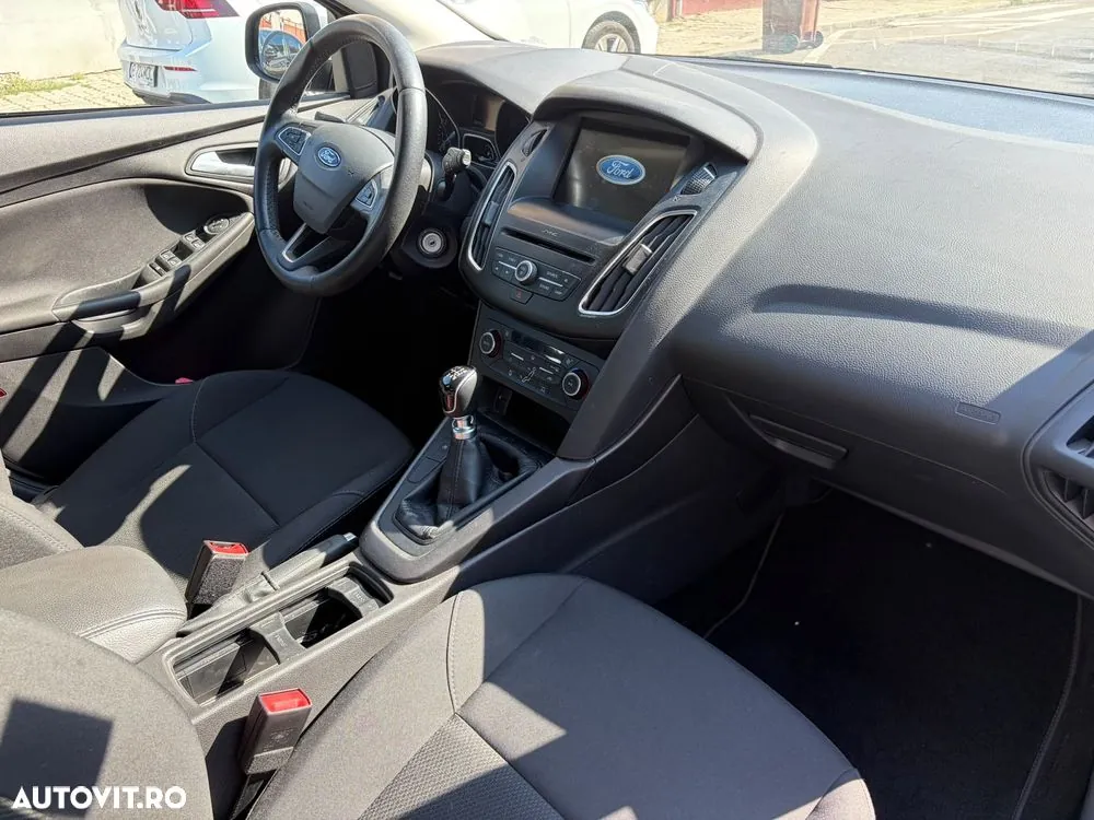 Ford Focus 2017 photo 4
