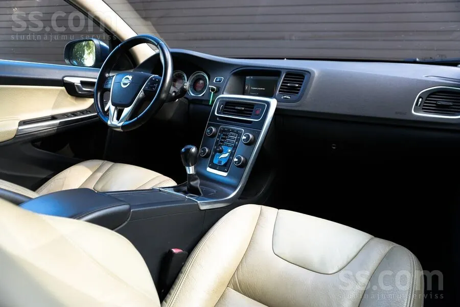 Volvo V60 2013 photo 5