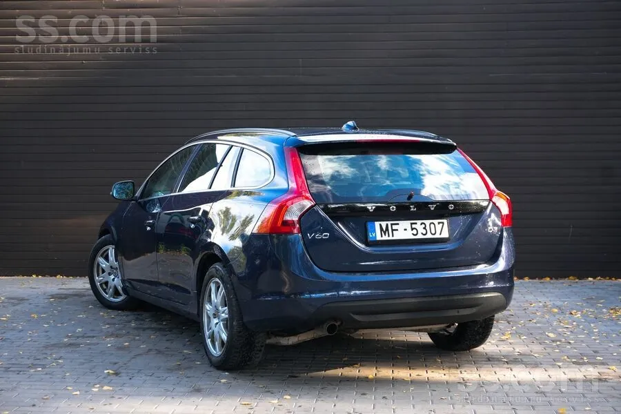Volvo V60 2013 photo 4