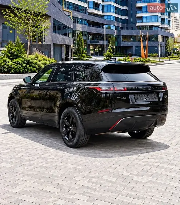 Land Rover Range Rover Velar 2019 photo 2
