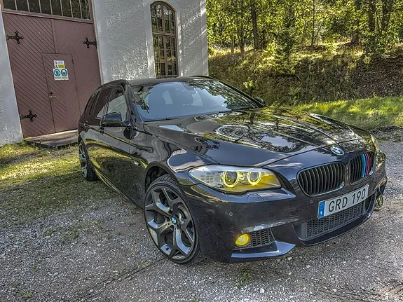 BMW 520D 2012 photo 2
