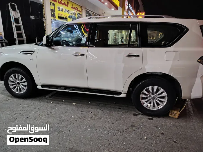 Nissan Patrol 2014 photo 2