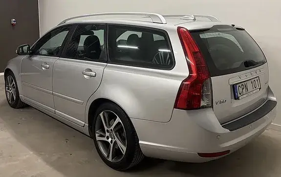 Volvo V50 2012 photo 3
