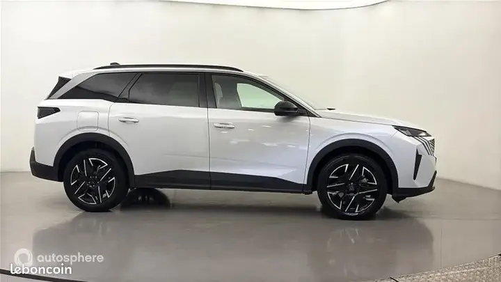Peugeot 5008 2025 photo 4