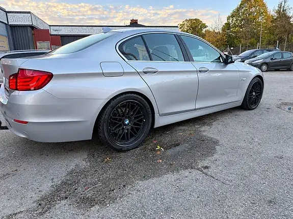 BMW 530D 2011 photo 4