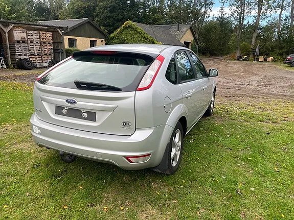 Ford Focus 2009 photo 3