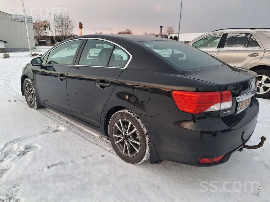 Toyota Avensis 2013 photo 4