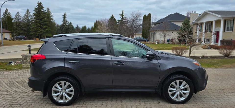 Toyota Rav4 2014 photo 4