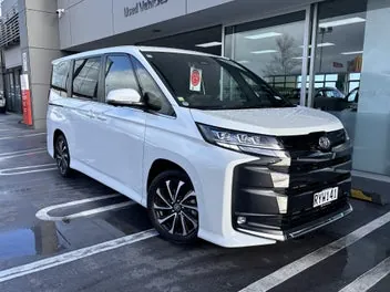 Toyota Noah 2026 photo 2