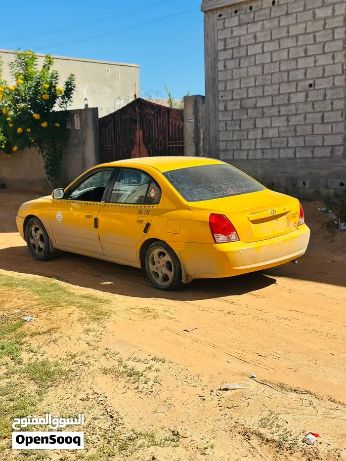 Hyundai Avante 2005 photo 4