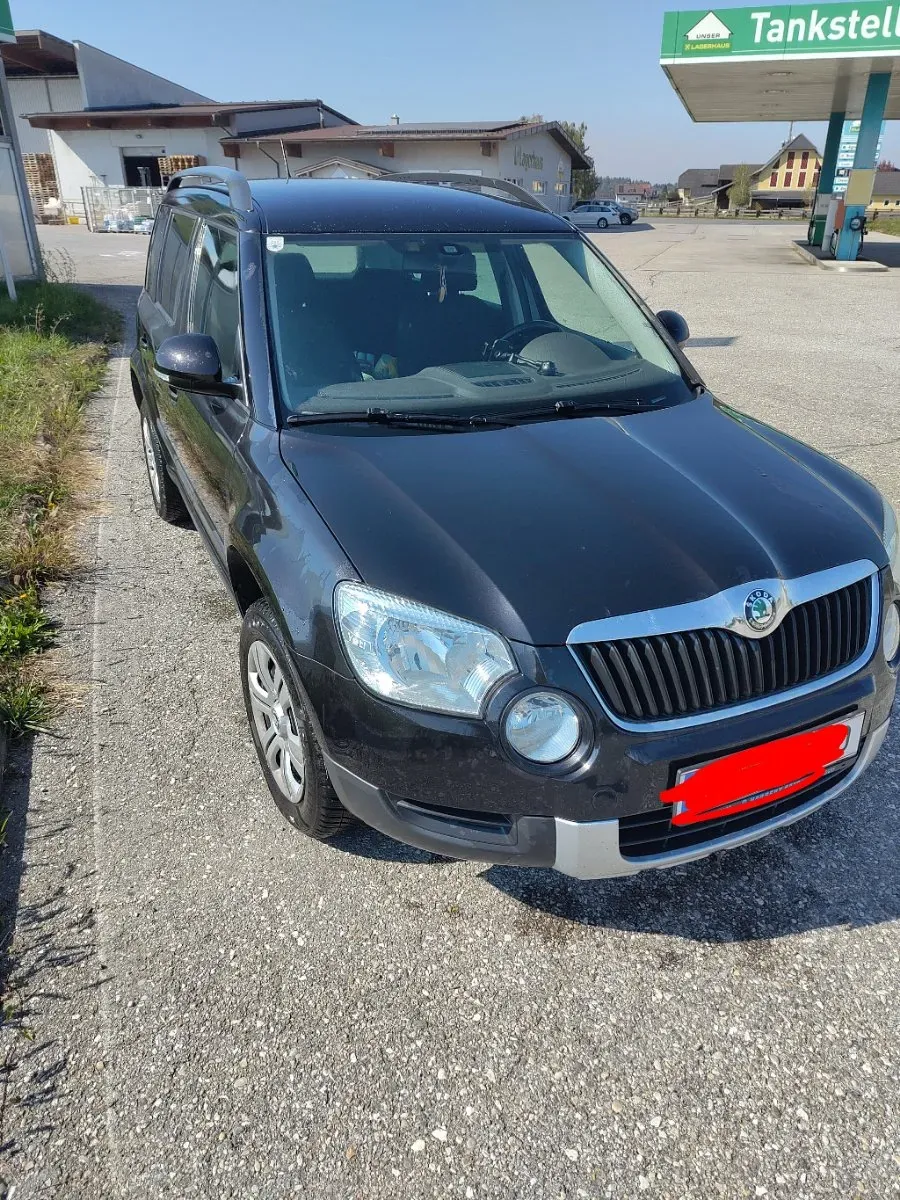 Skoda Yeti 2011 photo 2