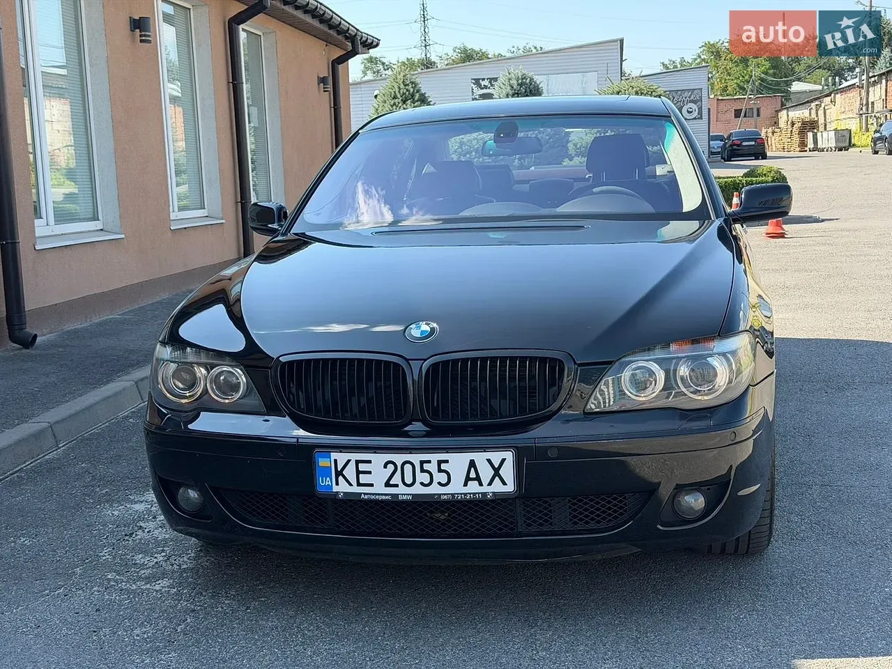 BMW 7 Series 2006 photo 2