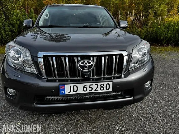 Toyota Land Cruiser 2013 photo 3
