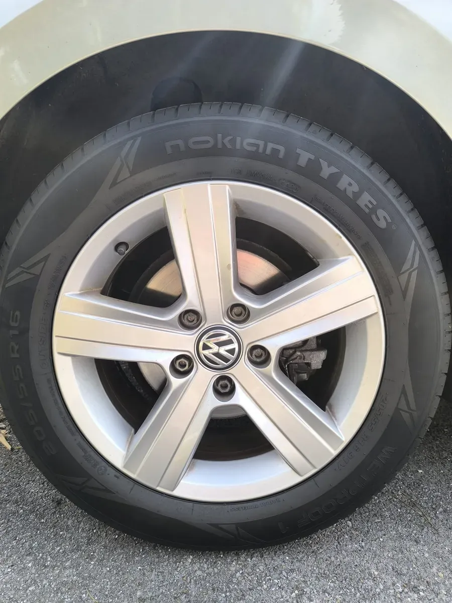 Volkswagen Golf 2014 photo 2