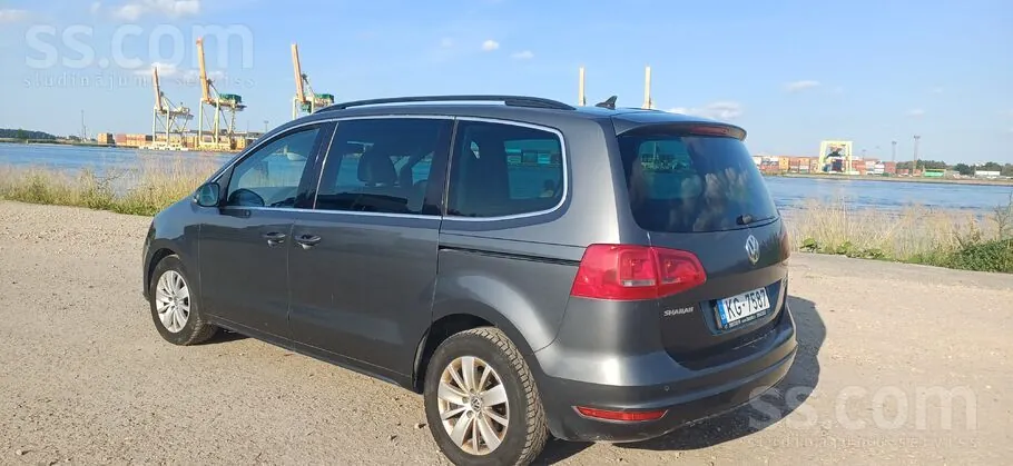 Volkswagen Sharan 2011 photo 4