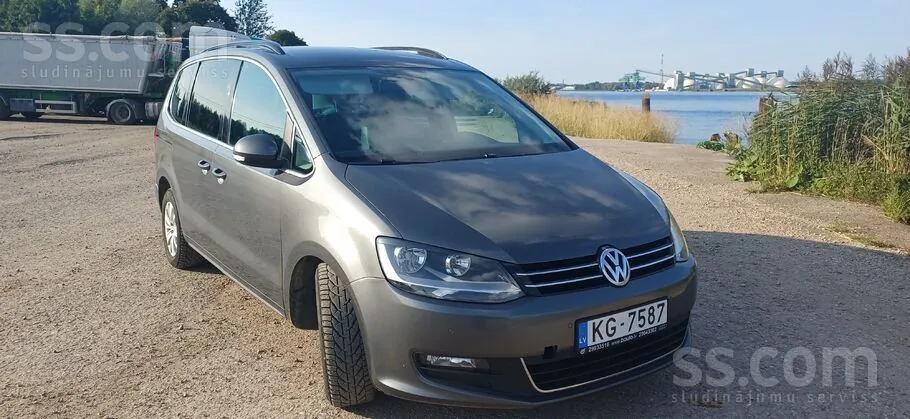 Volkswagen Sharan 2011 photo 3