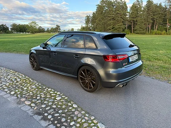 Audi S3 2015 photo 2