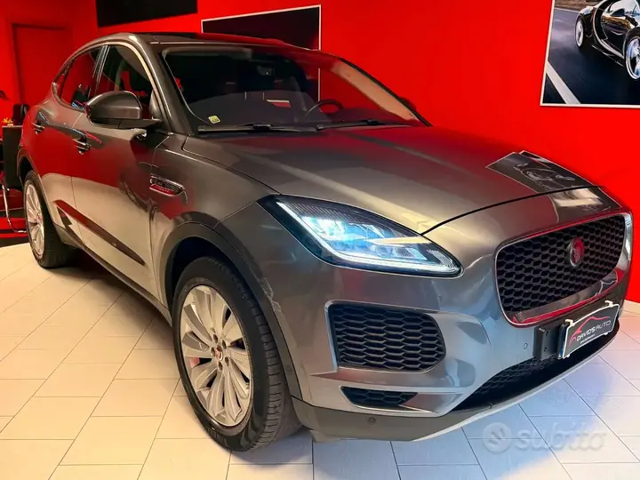 Jaguar E-Pace 2018 photo 5