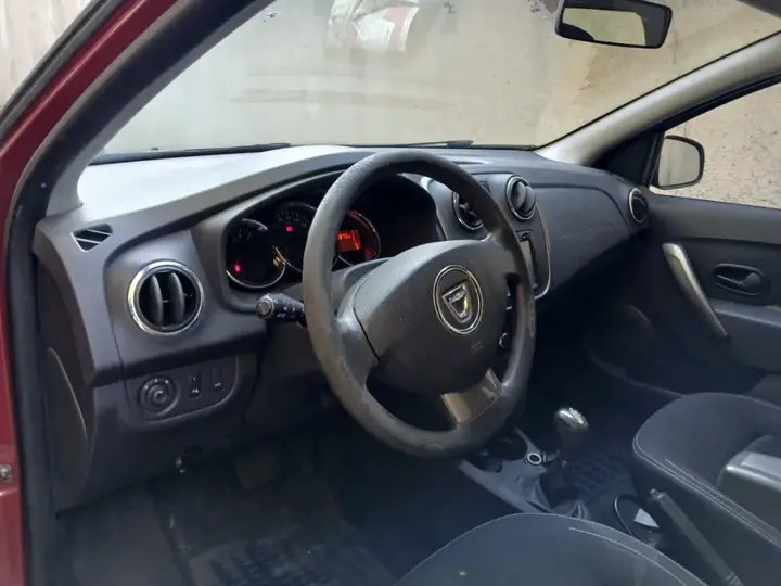 Dacia Logan 2016 photo 3