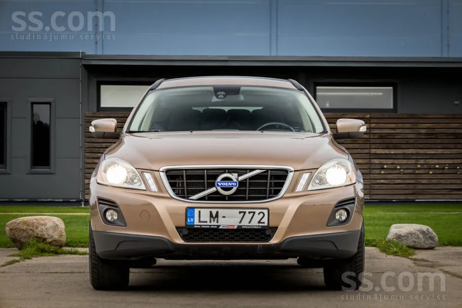 Volvo Xc 60 2010 photo 2