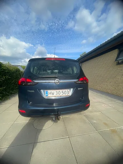 Opel Zafira Tourer 2012 photo 3