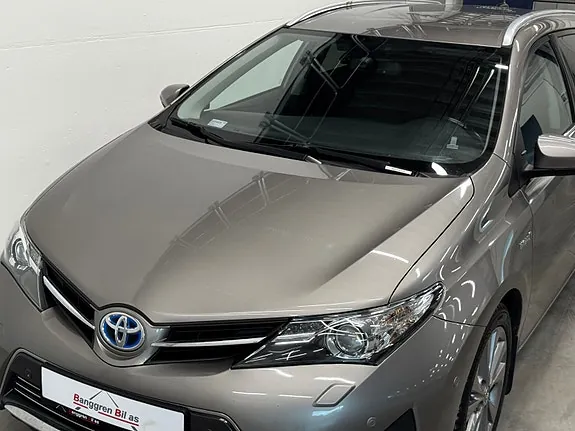 Toyota Auris 2014 photo 2