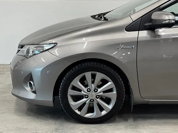 Toyota Auris 2014 photo 4