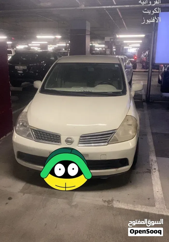 Nissan Tiida 2010 photo 3