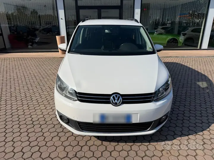 Volkswagen Touran 2013 photo 3