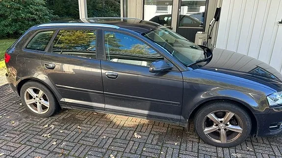Audi A3 2012 photo 2