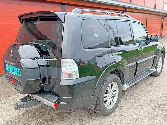 Mitsubishi Pajero 2017 photo 5