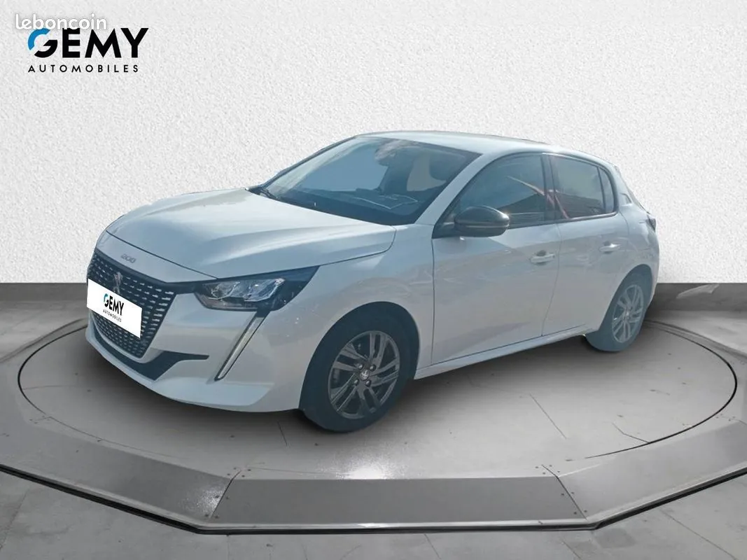 Peugeot 208 2022 photo 3