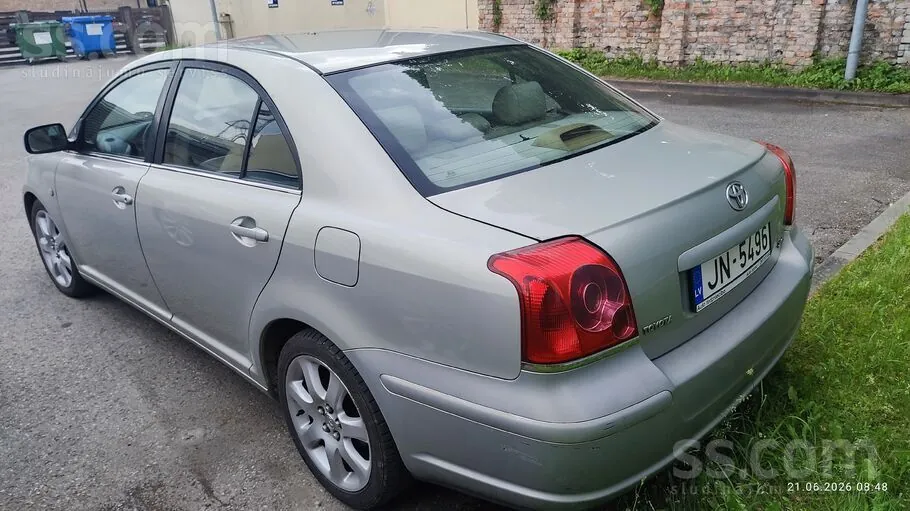 Toyota Avensis 2004 photo 3