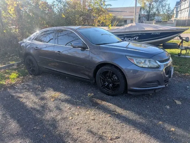 Chevrolet Malibu 2015 photo 2