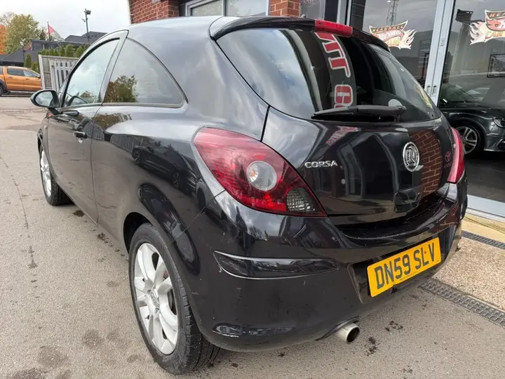 Vauxhall Corsa 2009 photo 3