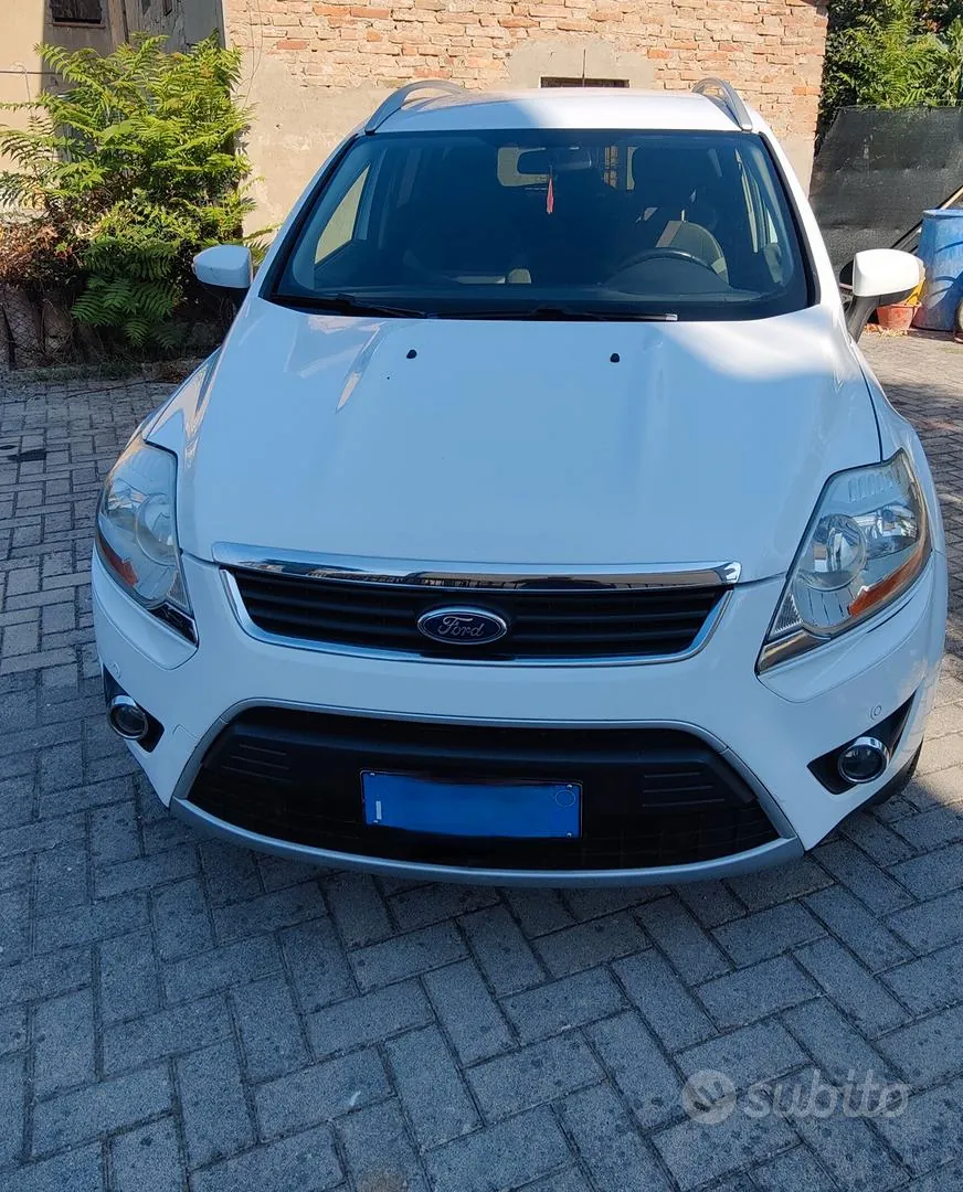 Ford Kuga 2011 photo 2
